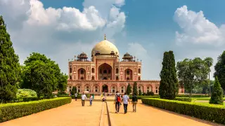 Названы 10 самых доступных туристических направлений 2024 года