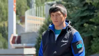 Азат Максум оставил трогательное сообщение после первого поражения в карьере