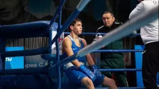 Ерасыл Танкай вышел в полуфинал малого ЧМ по боксу