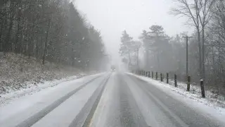 Более 14 процентов сети дорог в Казахстане закрыто