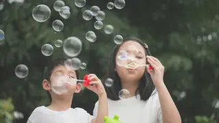 Названа самая дорогая страна для воспитания детей