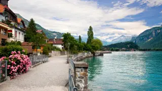 "В Швейцарии выгоднее быть молодым": казахстанка сравнила цены на жизнь