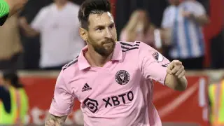 Видео с золотой ногой Лионеля Месси "завирусилось" в сети