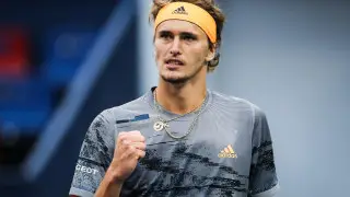 Топ-теннисист довел до слез фанатку: видео