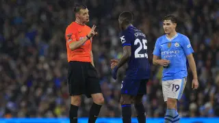 Многомиллионный игрок "Челси" забил гол из центра поля. Видео