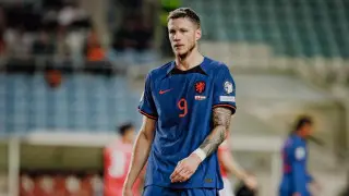 Форвард сборной Нидерландов "разорил" фаната на сотни тысяч фунтов