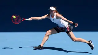 Елена Рыбакина снялась с турнира в Великобритании: причины