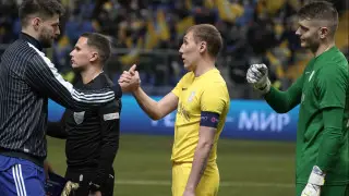 "Астана" и "Кайрат" устроили перепалку в социальных сетях