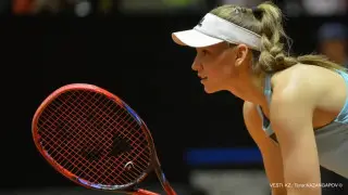Елена Рыбакина стала второй в чемпионской гонке