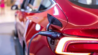 О будущем электромобилей в Казахстане рассказал министр энергетики