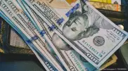 Сколько стоят доллар, евро и рубль в обменниках Казахстана