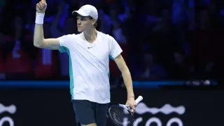 Лучший теннисист мира попался на допинге: наказание удивило соперников