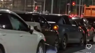 В Астане на мосту собрало в “гармошку“ несколько авто