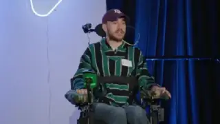 Кадр из видео Neuralink