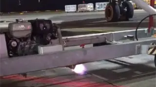 Видео с искрящимся транспортером прокомментировали в аэропорту Астаны