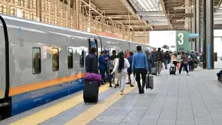 Сколько казахстанцев и куда проехало на поездах этим летом