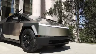 Кадры из видео