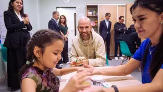 Звезды мирового тенниса поддержали детей с аутизмом в Алматы