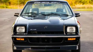 Фото с сайта bringatrailer.com