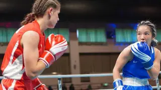 Автор сенсации из Казахстана с разгрома стартовала на чемпионате Азии