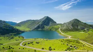 До 10 миллионов тенге заплатят желающим эмигрировать в Испанию