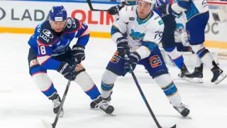 Столичный “Барыс“ потерпел девятое поражение подряд в КХЛ