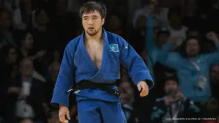 Елдос Сметов уехал из Казахстана: известна причина