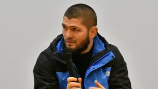 Хабиб Нурмагомедов назвал провокацией инцидент на борту самолета