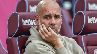 Жена тренера “Манчестер Сити“ подала на развод: подробности