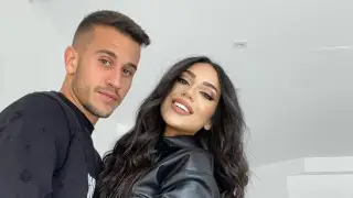 Испанскому футболисту и его беременной жене угрожали оружием