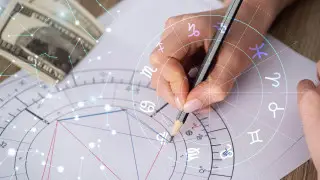 Эти знаки зодиака разбогатеют в 2025 году и забудут о финансовых проблемах