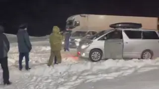 Более сотни машин застряли на выезде из Аягоза в области Абай