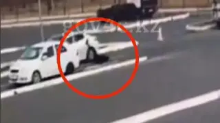 Кадры из видео