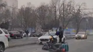 ДТП с участием мопедиста и байкера произошло в Алматы