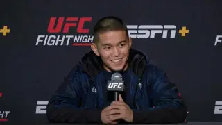 “Сможете перевести?“: Асу Алмабаев ответил на казахском в UFC