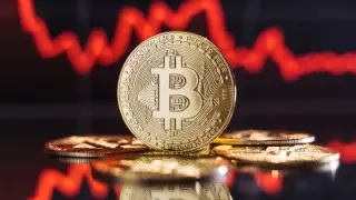 Курс биткоина обвалился