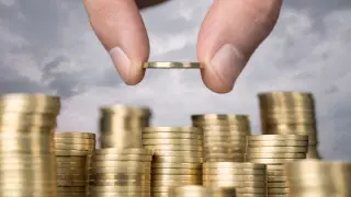 Названы самые большие зарплаты в футболе: известны подробности