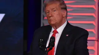 “Мужчины, женщины, кормить грудью“: администрация Трампа составила список нежелательных слов