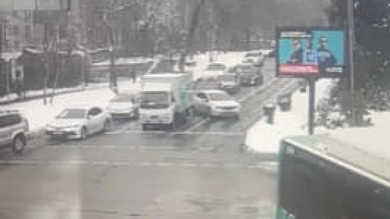 Кадры из видео