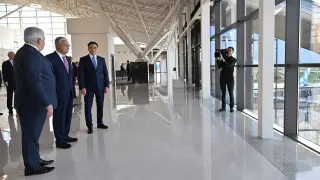 Токаеву показали новый терминал аэропорта в Шымкенте