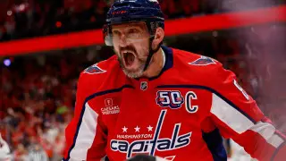 Российский хоккеист Александр Овечкин обновил рекорд по голам в НХЛ