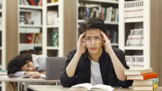 В США будут проверять соцсети казахстанских студентов