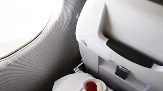 Где сидеть в самолете, чтобы не страдать: советы от стюардессы