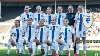 “Я готова“: в сборной Финляндии вызвали 51-летнюю футболистку