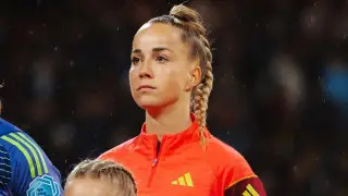 Футболистка сборной Германии рассказала о преследованиях мужчин