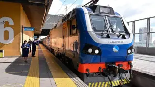 “Почти как на самолет“: казахстанка пожаловалась на дорогие билеты на поезд