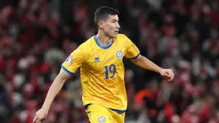 Новый трансфер лидера сборной Казахстана: известны подробности