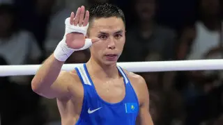 Чемпион мира из Казахстана дебютирует в профи: известны дата и соперник