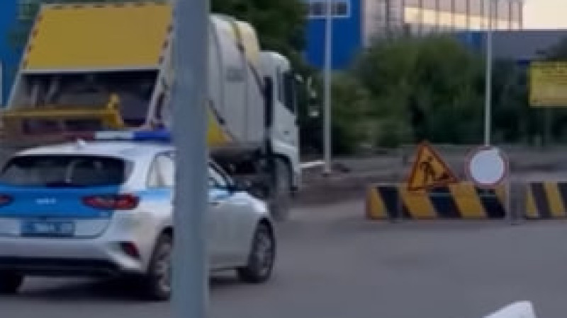 Кадры из видео
