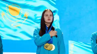 Три золота завоевала казахстанская тяжелоатлетка на чемпионате Азии